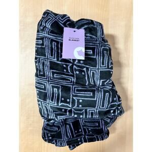 Cat Lady Box Black Cat Throw Blanket